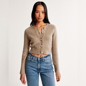 Abercrombie & Fitch Pearl Gold Button Tan Camel Cardigan Sweater Small S